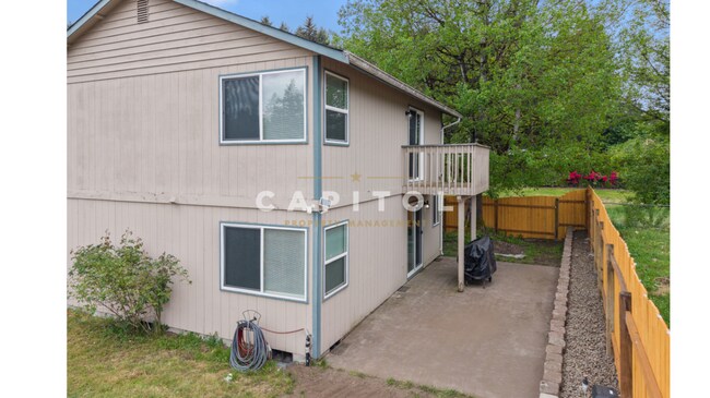Building Photo - 9140 Clover Dr SE