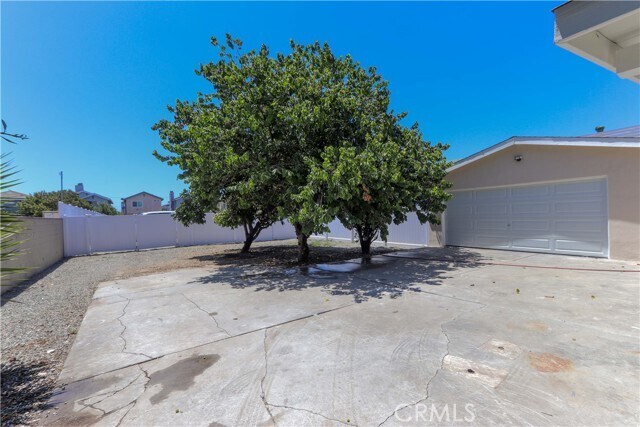 Building Photo - 9228 Artesia Blvd