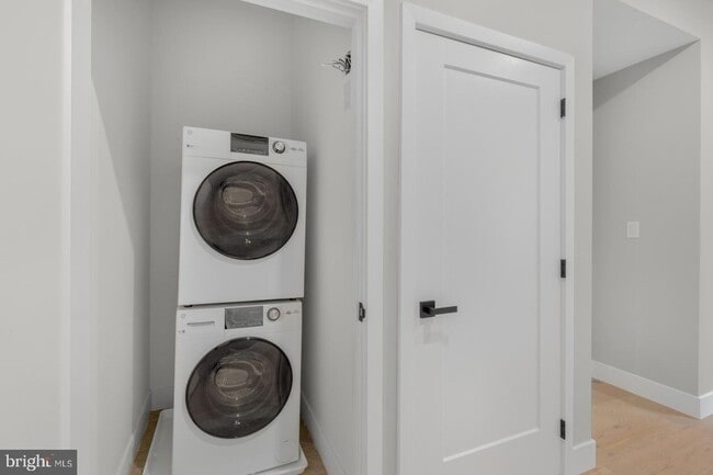 Building Photo - 1343 Fitzwater St