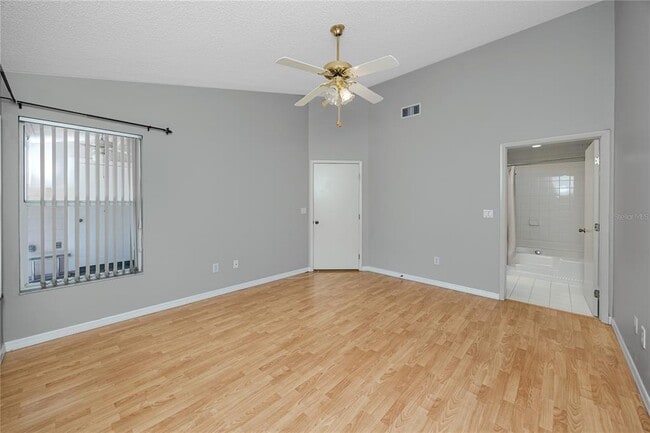 Building Photo - 2411 Bentley Dr