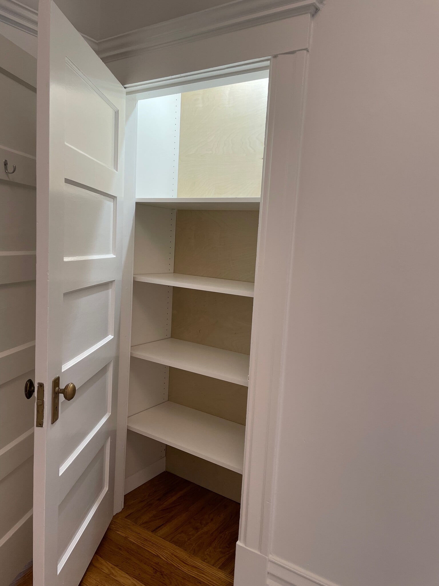 Bedroom 3 Closet - 427 Mississippi St