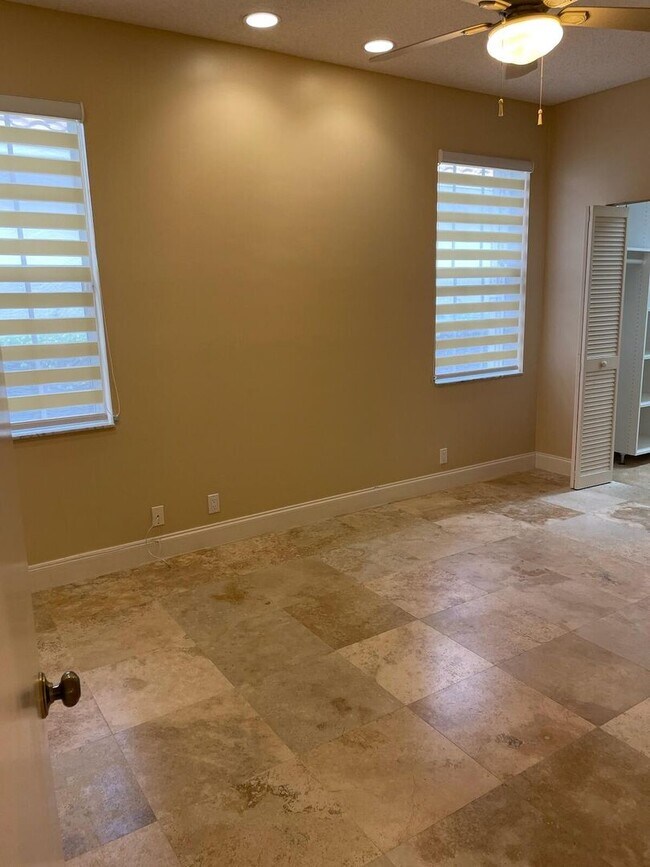 Building Photo - 6675 NW 25th Way