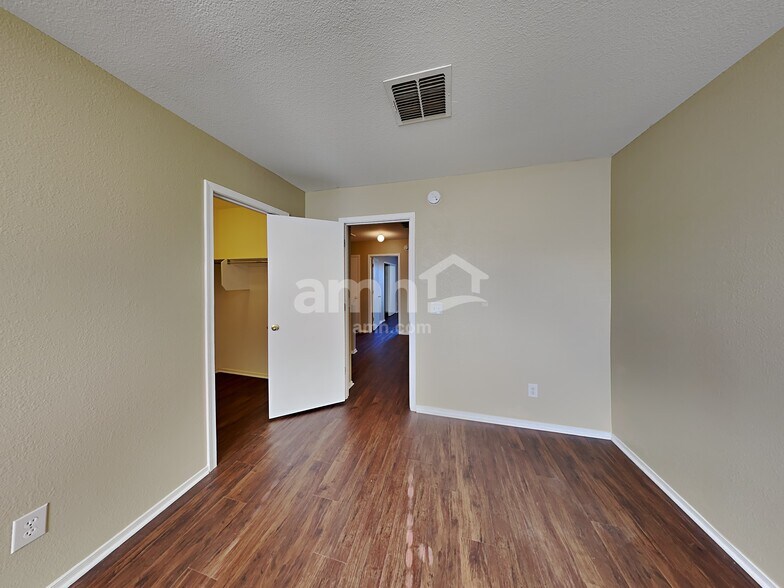 Building Photo - 6237 S Earp Wash Ln