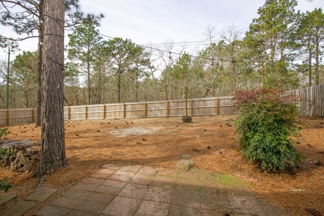 Building Photo - Charming 3 Bedroom Home in Pinehurst with ...