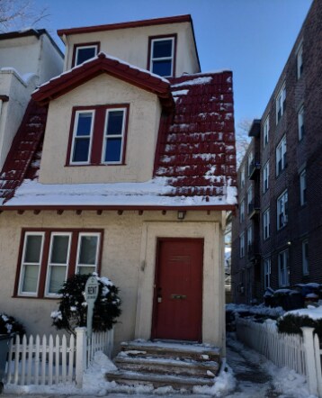 Building Photo - 129 Sutherland Rd