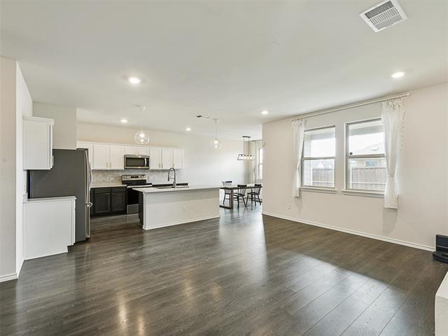 Building Photo - 11340 Pecan Crk Dr
