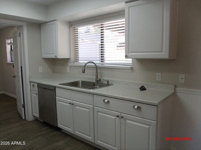 Building Photo - 4068 Sabino Trail