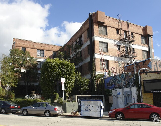 Building Photo - Crestmont Arms