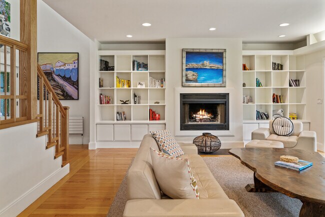 Building Photo - 175 Ruggles Ave