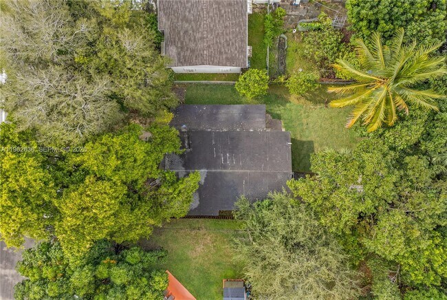 Building Photo - 1709 N 59th Terrace