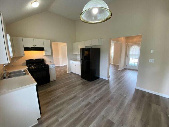 Building Photo - 4553 Era Trce