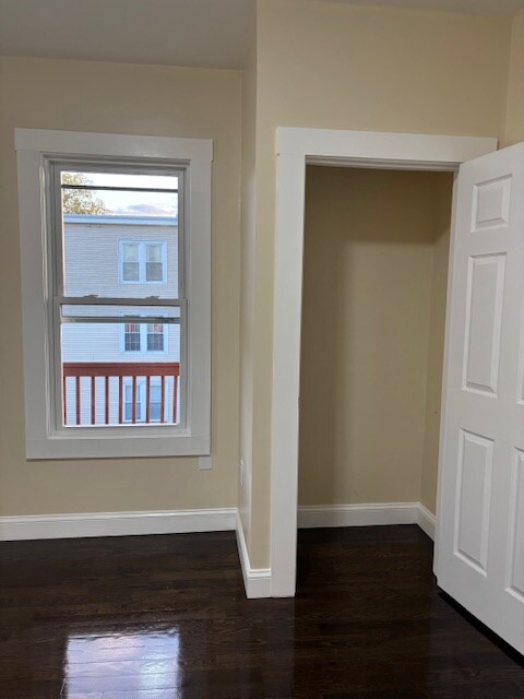 Building Photo - 609 Morton St
