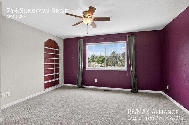Building Photo - 746 Sundown Dr