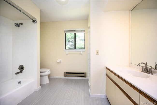 Building Photo - 436 Heritage Hls