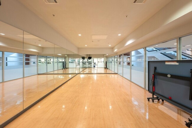 Building Photo - 1234 Wilshire Blvd