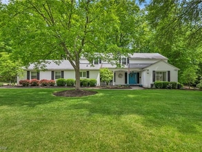 Building Photo - Beautiful 4 Bedroom Home