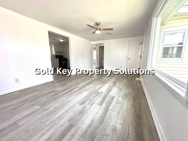 Building Photo - **Single Family Home for Rent in Elwood** ...