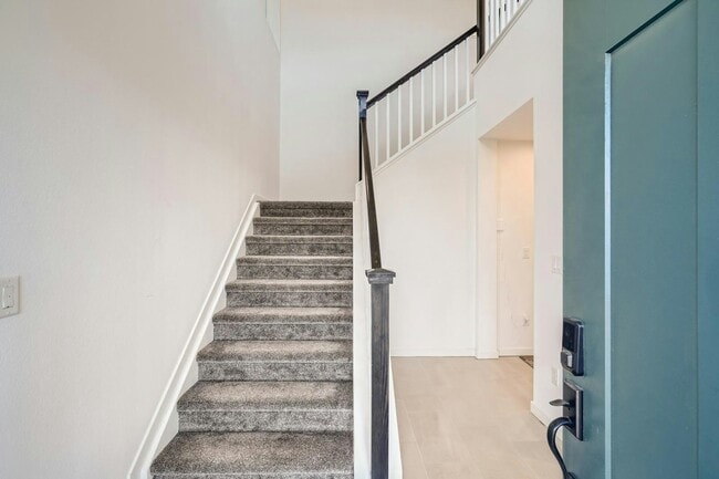 Building Photo - 11059 Shining Star Cir