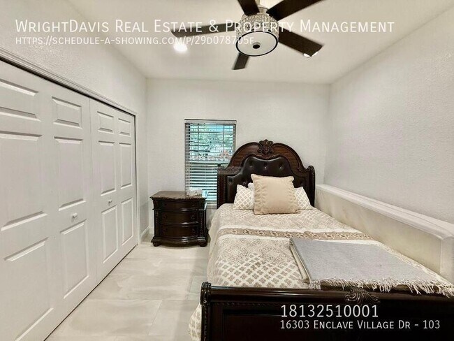 Building Photo - 16303 Enclave Village Dr