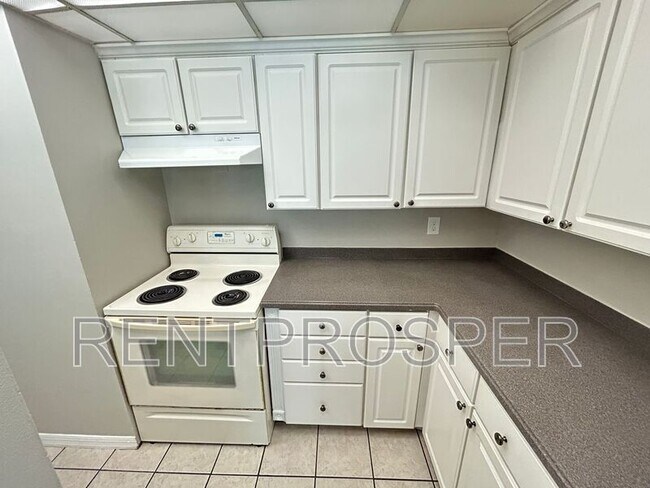 Building Photo - 180 Magnolia Woods Ct