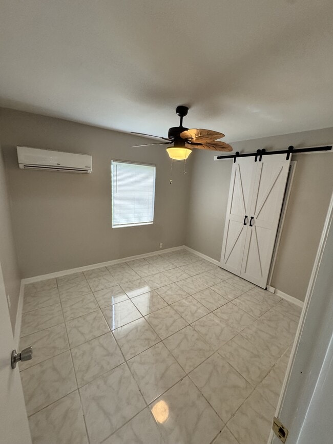 Building Photo - 3999 Conway Blvd