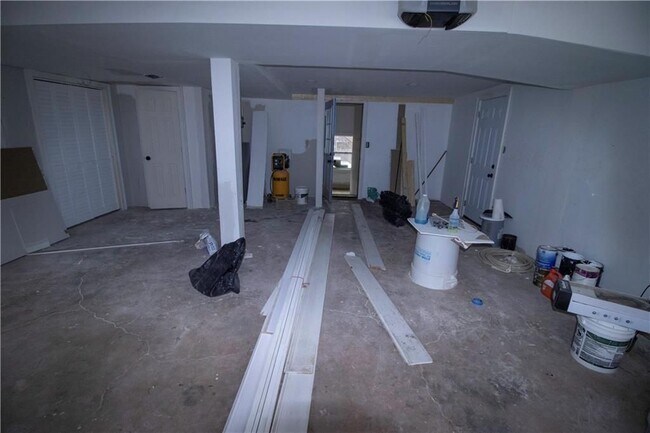 Building Photo - 1292 Monfort Rd