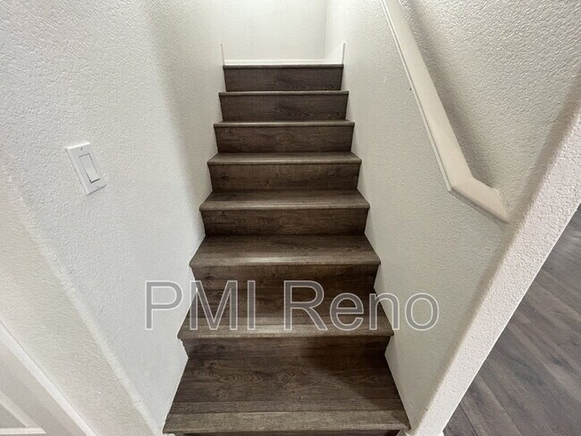 Building Photo - 3871 Warren Way