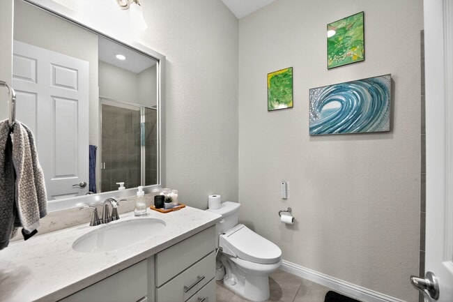 Building Photo - GATED COMMUNITY - 3 BEDROOM