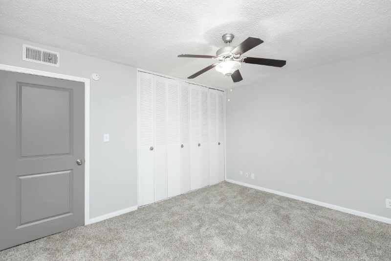 Building Photo - 2950 S Cobb Dr SE