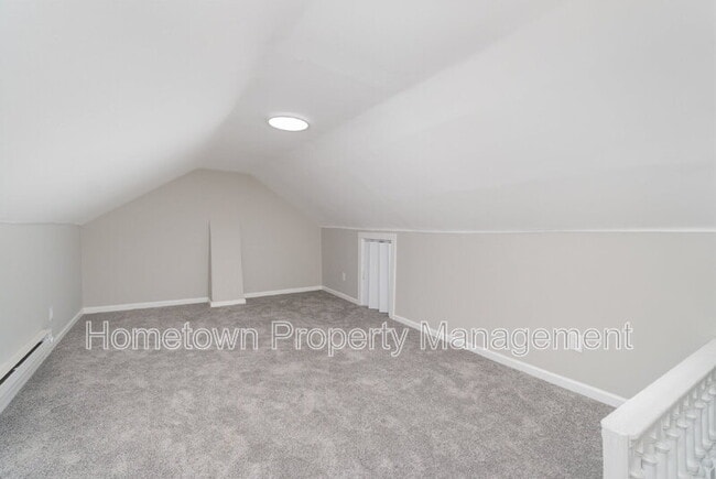 Building Photo - 608 North St