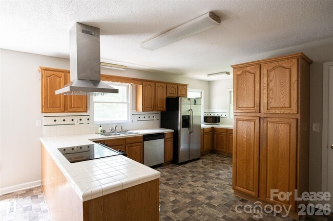 Building Photo - 9100 Nash Ave