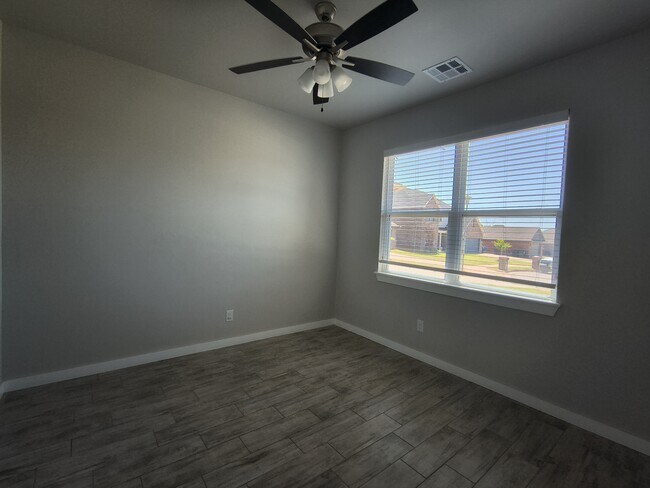 Building Photo - 6259 NW 178th Cir