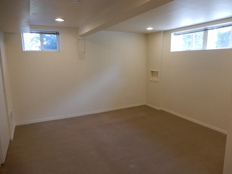 Building Photo - 811 NW 59th St