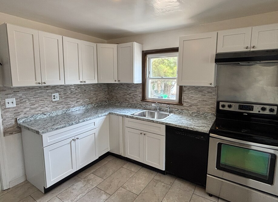 Building Photo - 7416 Lanham Ln