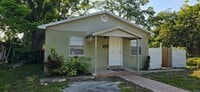Building Photo - 3/2 Tampa Move In Ready !
