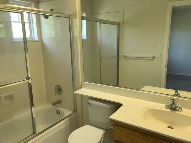 Building Photo - 1344 Via Colonna Ter