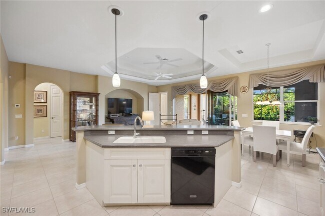 Building Photo - 10748 Fieldfair Dr