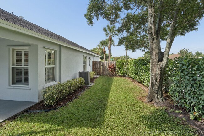 Building Photo - 67 Kingfisher Way