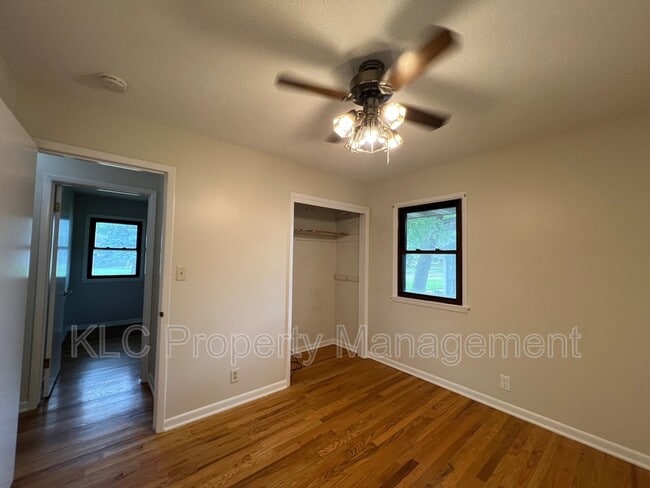Building Photo - 255 Waukee Ave