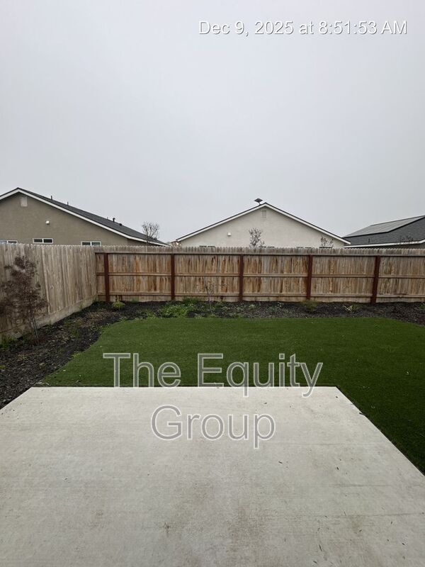 Building Photo - 7040 Avenue 310