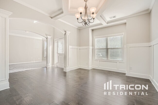 Building Photo - 2906 Cove View Ct SE