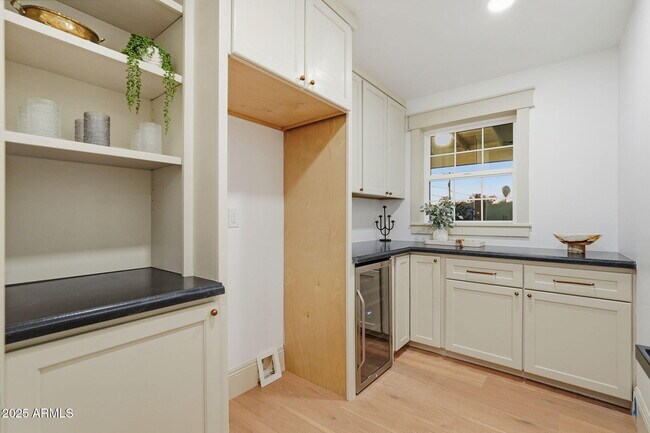 Building Photo - 2315 N 42nd St