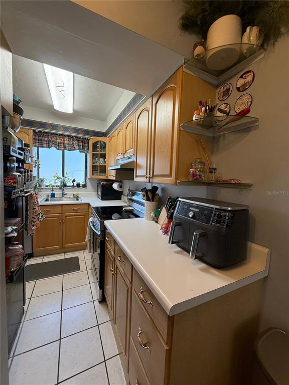 Building Photo - 3600 SW 19th Ave