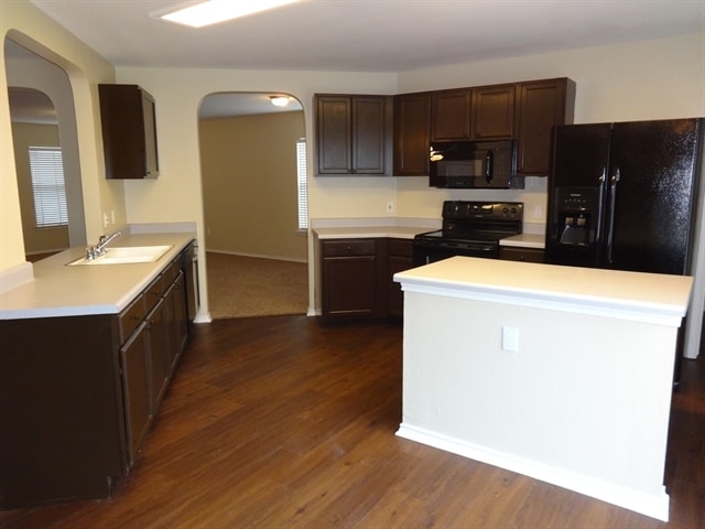 Building Photo - 1212 Afghan Path