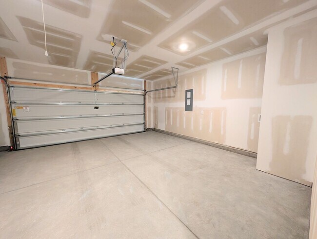 Building Photo - Brand New Home in Sand Ridge Park