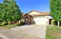Building Photo - 3375 Oselot Way