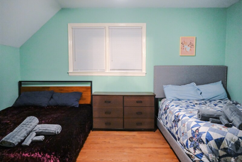 Building Photo - 916 Bern St