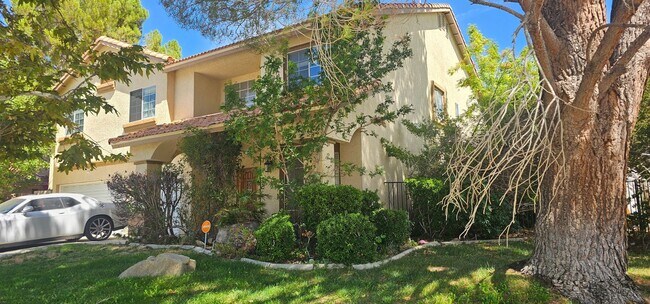 Building Photo - 7229 Ojai Dr