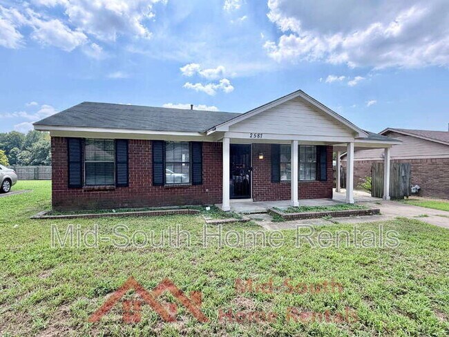Building Photo - 2587 Wellons Ave