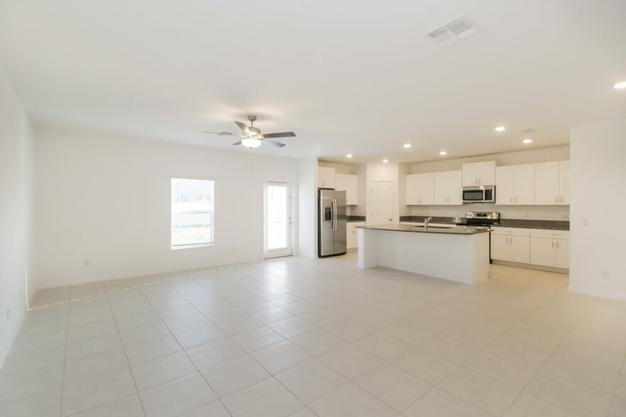 Building Photo - 17847 Blissful Stars Dr